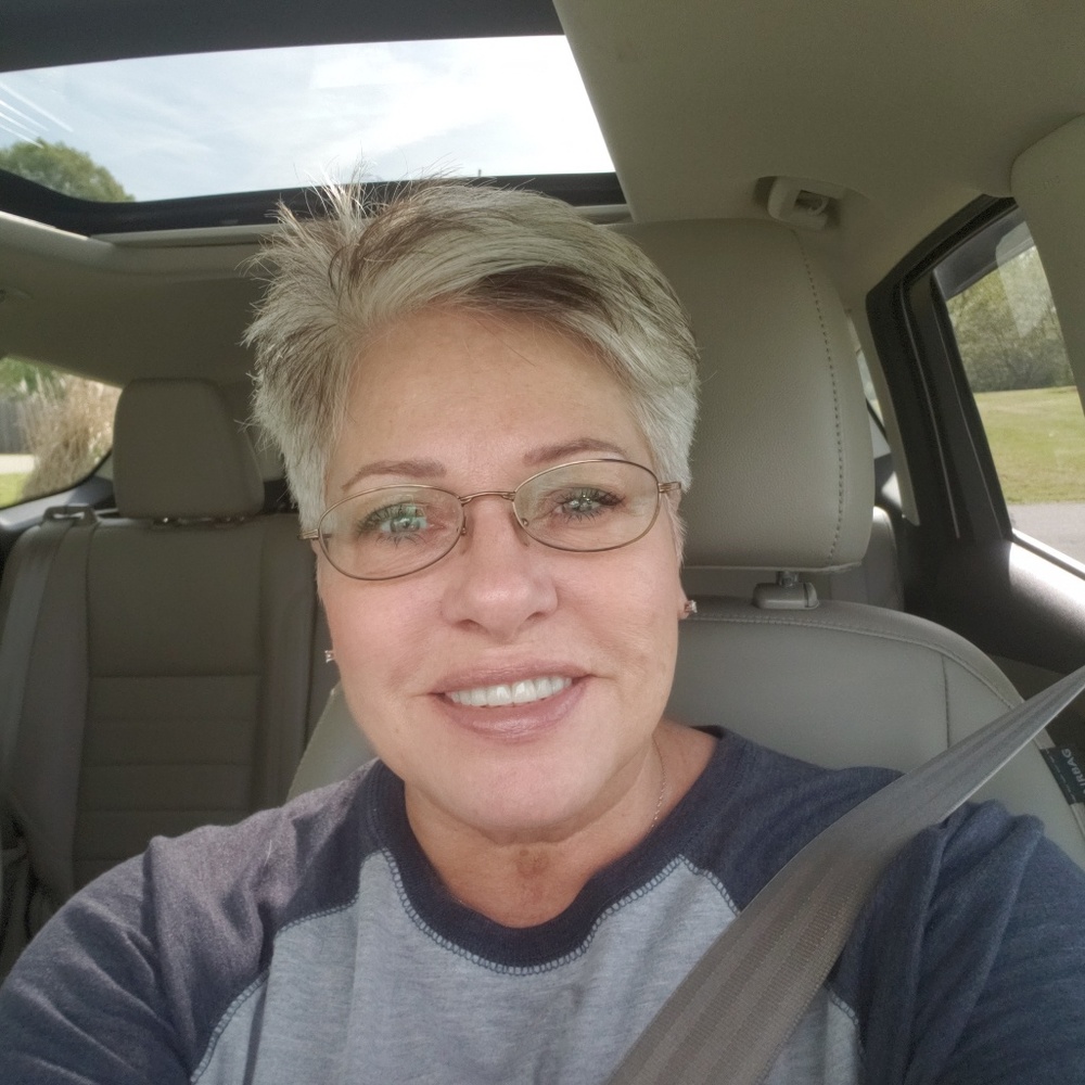 Meet your Posher, Renee